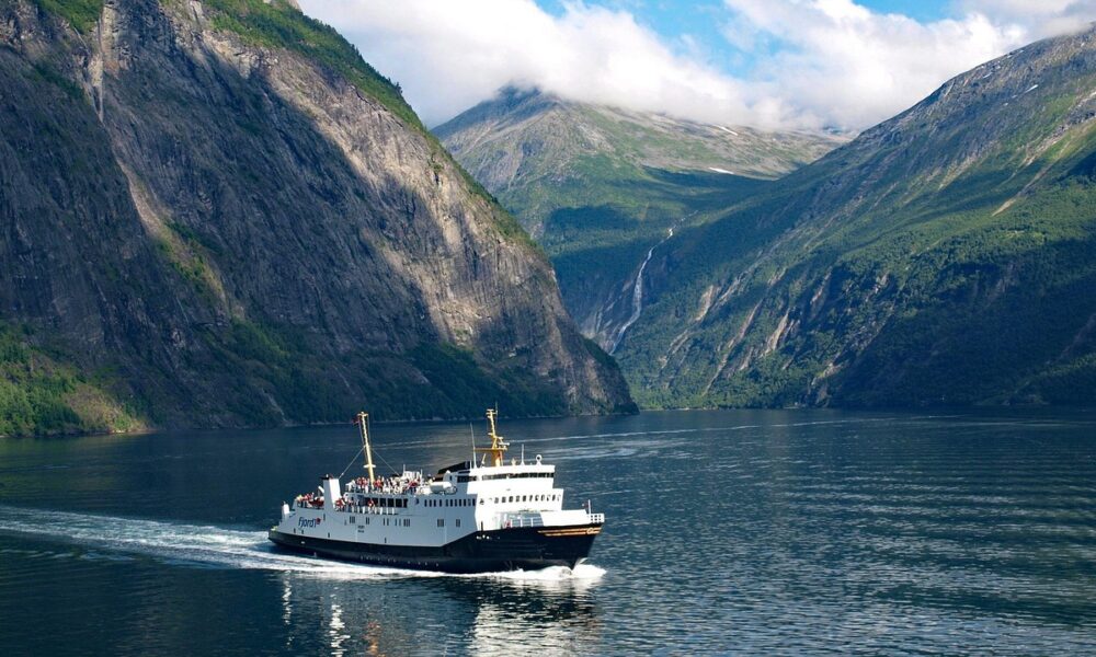 Ferry travel has quietly become one of the smartest ways to hop from the UK into Europe and Ireland—especially for travelers who want more freedom than flying allows. P&O Ferries is leaning hard into that idea in 2025, combining classic route reliability with newer, experience-driven mini-cruises and seasonal perks. The brand’s pitch is simple: travel your way—bring as much luggage as you like, take your pet along, and upgrade the journey into part of the holiday.