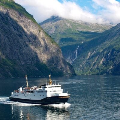 Ferry travel has quietly become one of the smartest ways to hop from the UK into Europe and Ireland—especially for travelers who want more freedom than flying allows. P&O Ferries is leaning hard into that idea in 2025, combining classic route reliability with newer, experience-driven mini-cruises and seasonal perks. The brand’s pitch is simple: travel your way—bring as much luggage as you like, take your pet along, and upgrade the journey into part of the holiday.